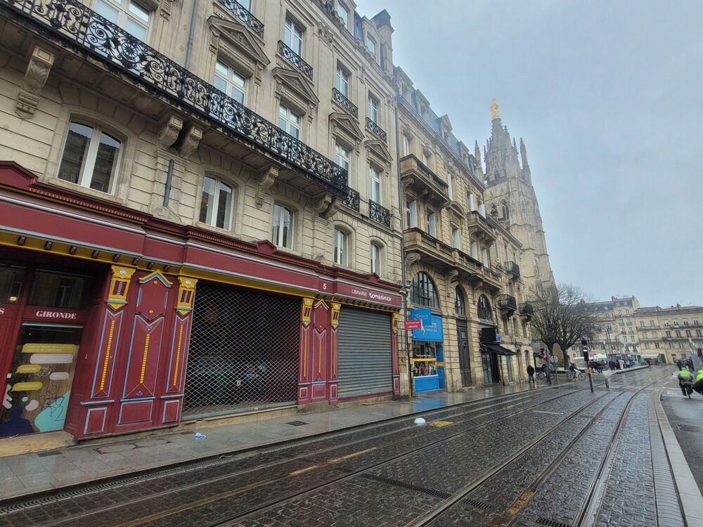  Local commercial 155m2 Pey Berland / Hôtel de Ville 
