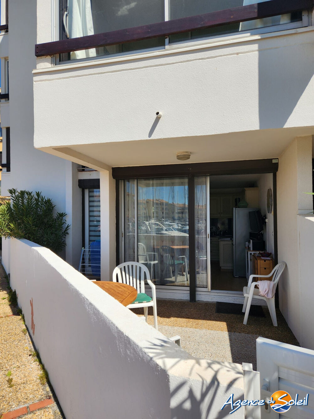 Rdc, appartement T2+ belle terrasse : VUE PORT