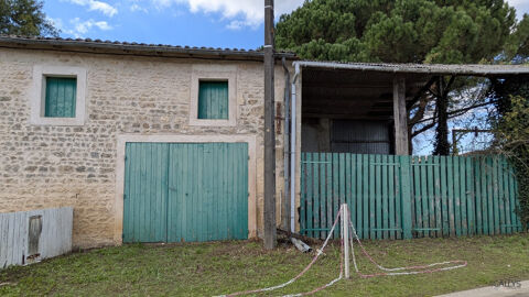   Grange avec terrain situe  Saint-Simon-De-Pellouaille Maison - 4 pice(s) - 149 m