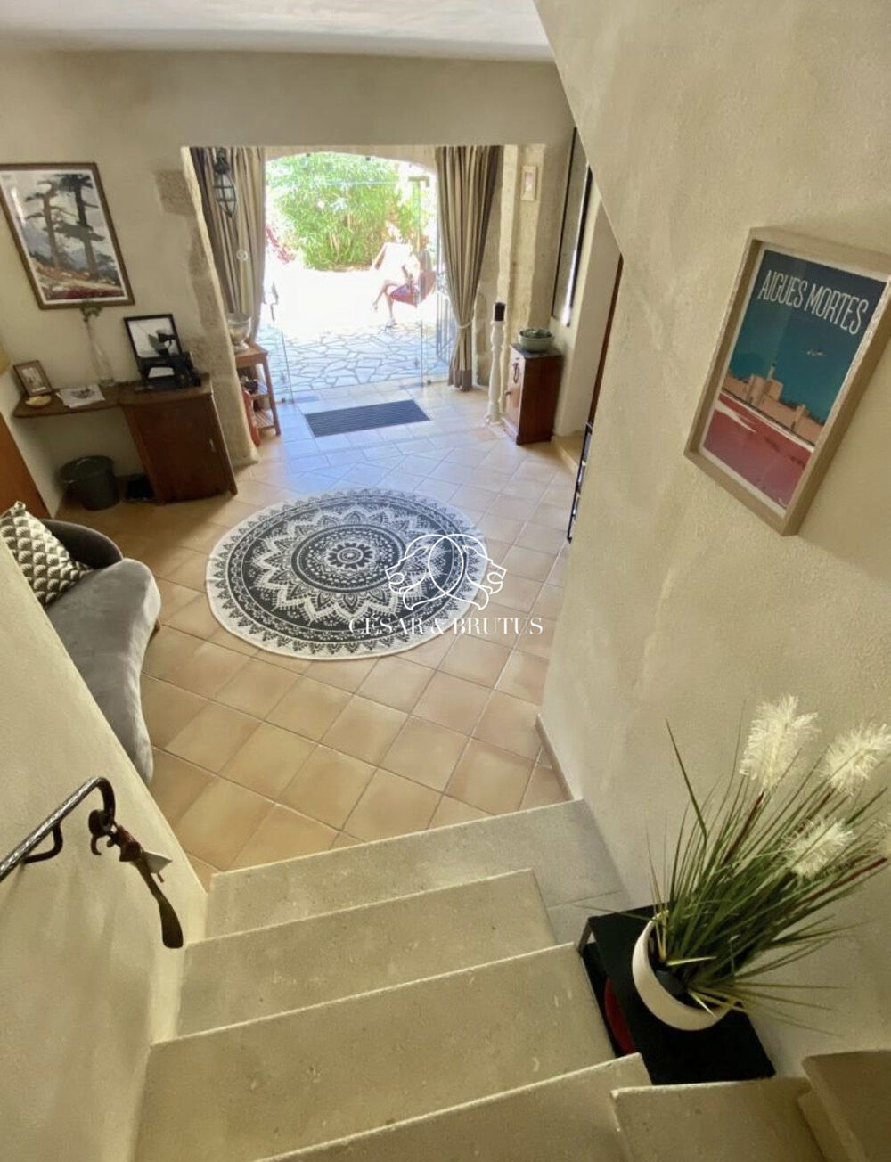 Maison en Pierre de Caractère 300 m² sur 3 Niveaux avec Piscin