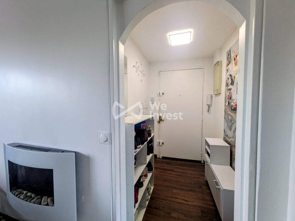 Appartement 3 chambres , stationnement et cave