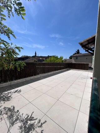  Appartement à louer 4 pièces 113 m²