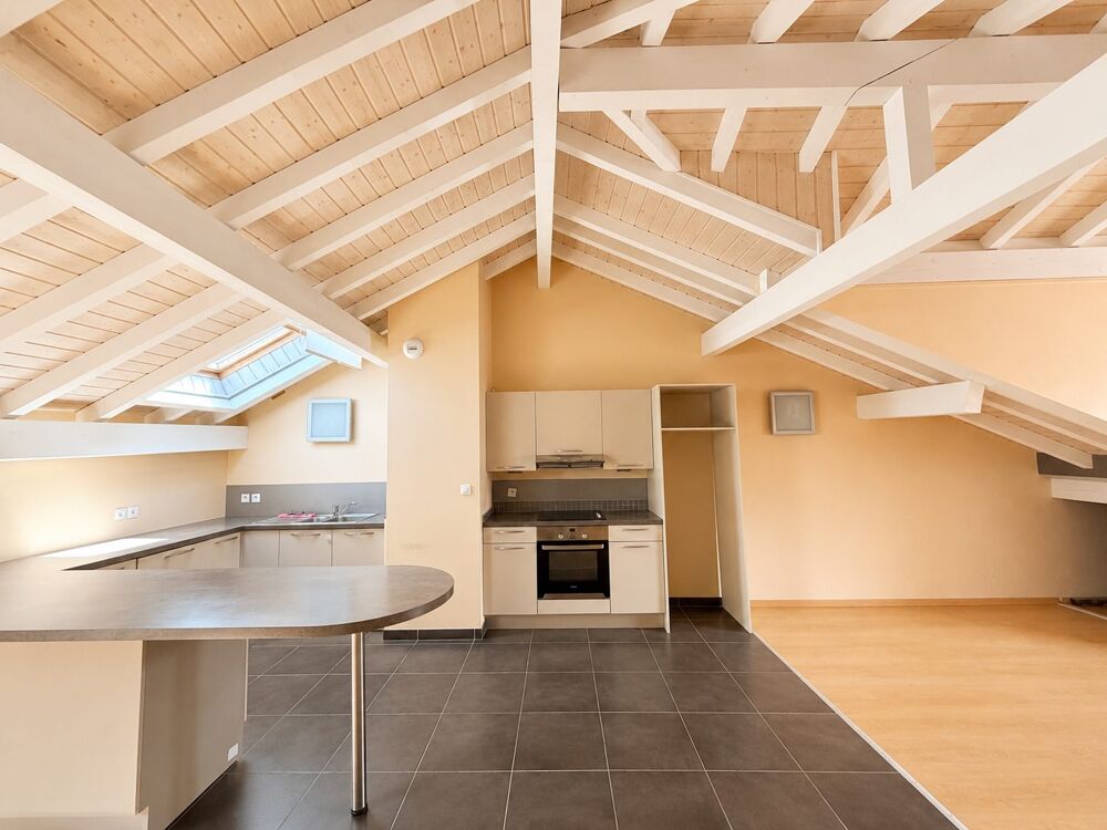 Appartement 4 pièces 82 m² · à Cessy · 82 m² · 395 000 €
