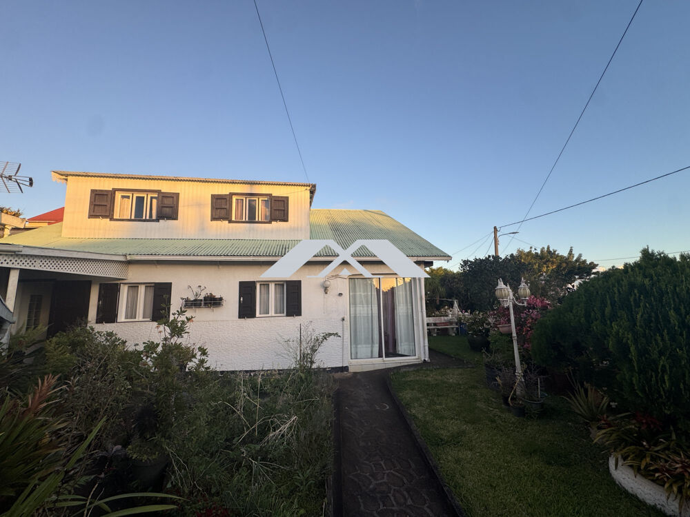Vente Maison Superbe Maison Familiale avec de beau volume PETIT-ÎLE Petite-Île