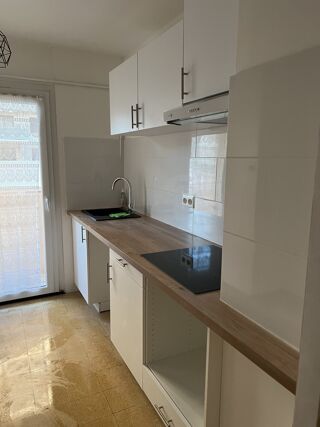  Appartement à louer 3 pièces 53 m²