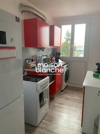  Appartement à louer 3 pièces 57 m²