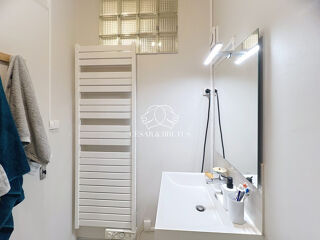  Immeuble � vendre 197 m�