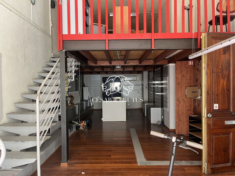   Local commercial 238 m² -mezzanine et terrasse - Grenoble Centr 