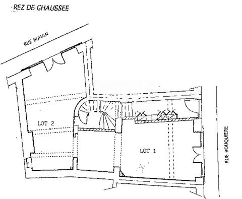   VIEUX BORDEAUX QUARTIER DE LA GROSSE CLOCHE: 70m2+68m2 de caves 