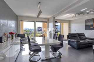 Vente Appartement A VENDRE : T4 ENTIEREMENT RENOVE Grenoble