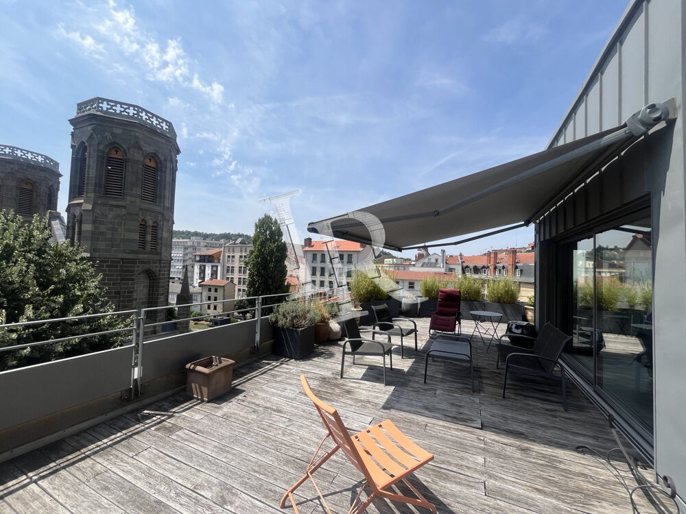 Location Appartement Exceptionnel T4 de 146 m² avec terrasse panoramique de 69 m² a Le puy-en-velay