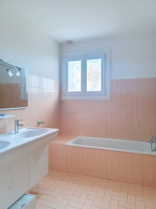  Maison � vendre 8 pi�ces 165 m�