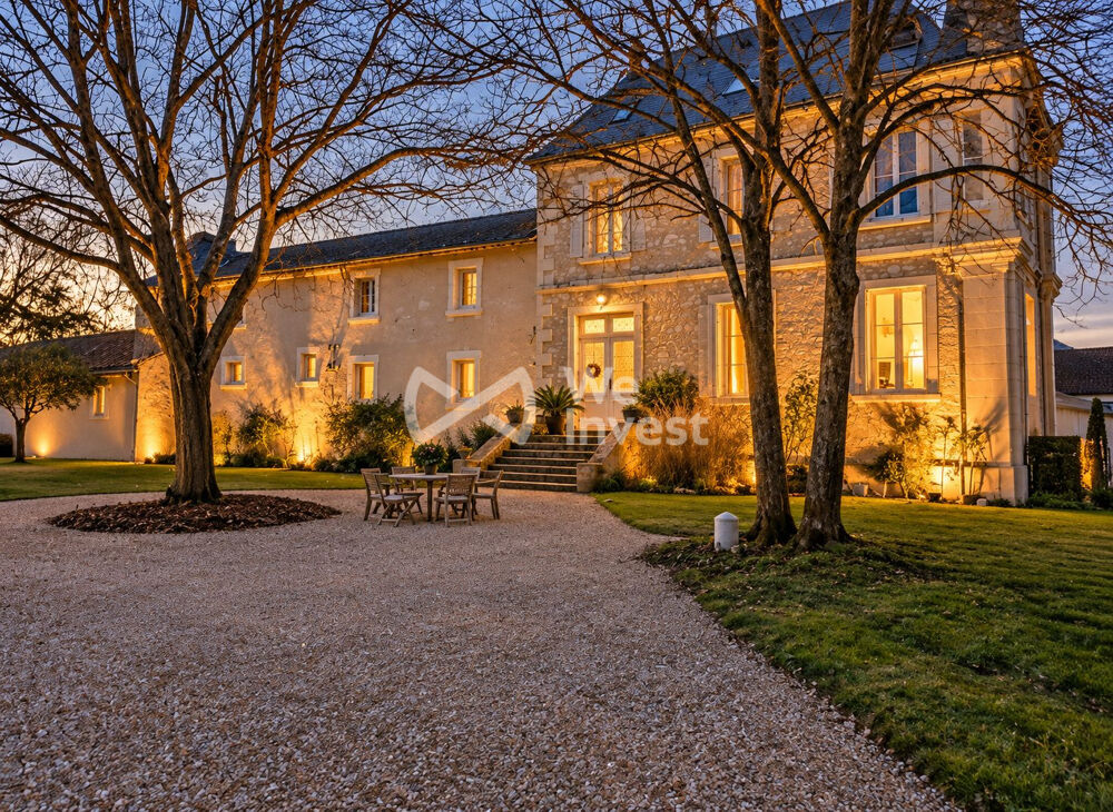 à vendre  Propriété/château Richelieu (37120)