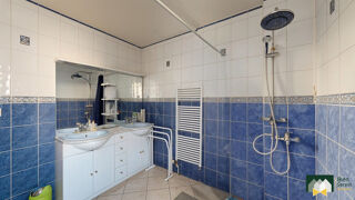  Maison  vendre 8 pices 200 m