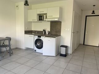 Appartement à louer 1 pièce 28 m²