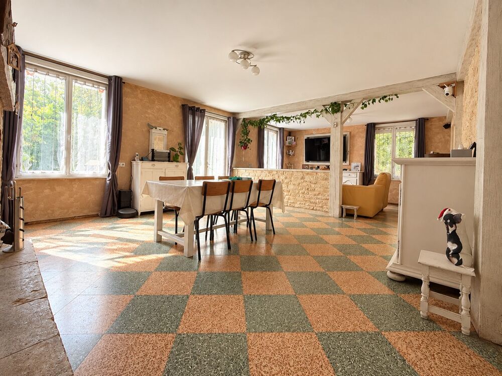 Vente Maison Maison 172 m² avec appartement attenant et garage Pressignac-vicq