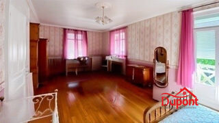  Maison  vendre 8 pices 256 m