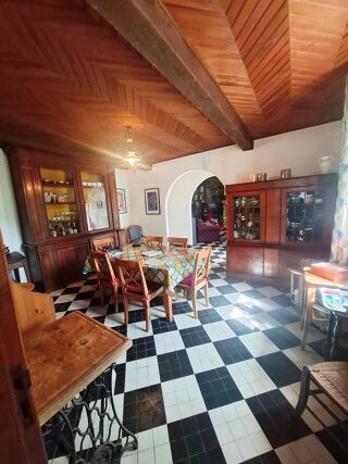  Maison à vendre 10 pièces 230 m²