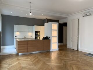  Appartement � louer 4 pi�ces 125 m�