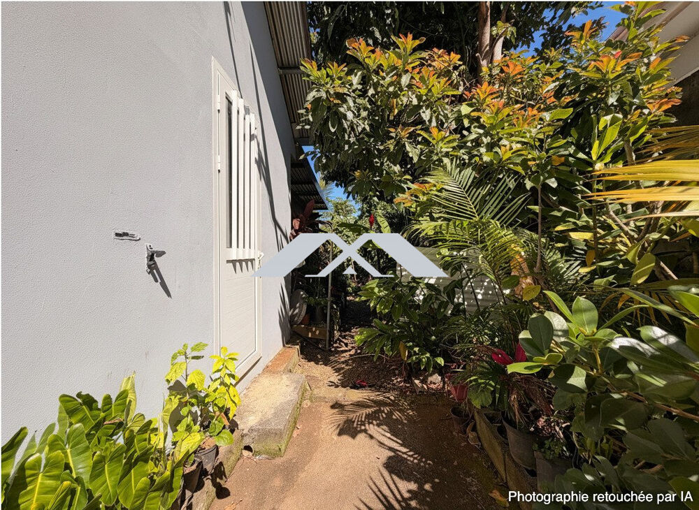 Vente Maison Jolie maison F2/3 proche centre ville Saint Joseph Saint-joseph