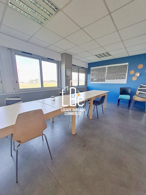   Bouguenais - Local activité mixte 959 m² à louer 