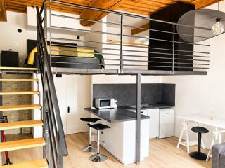  Appartement à louer 1 pièce 43 m²