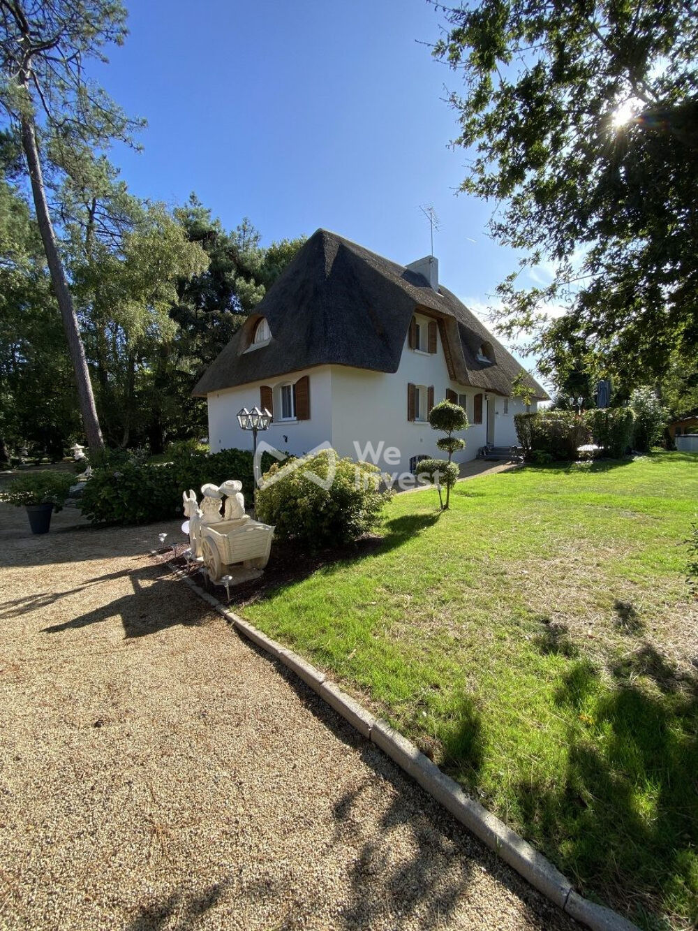 Découvrez cette magnifique maison de caractère en toit de c