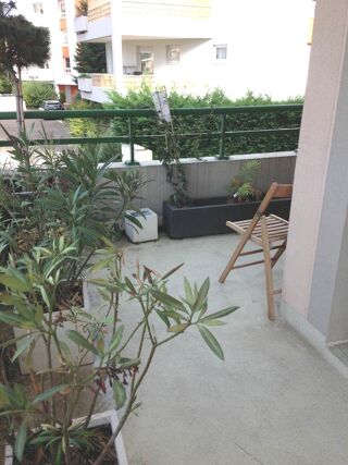  Appartement � louer 3 pi�ces 77 m�