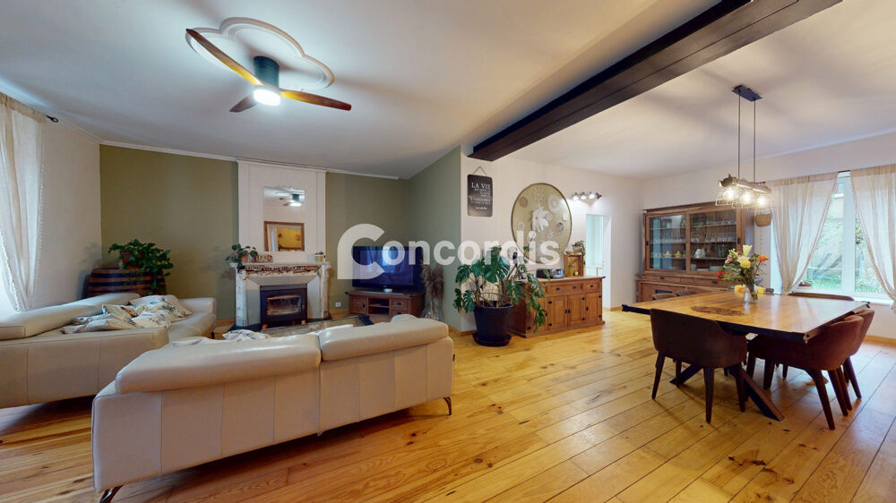 Maison 212 m² rénovée + dépendance