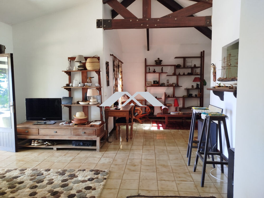 Maison avec vue panoramique La Possession  piscine, dépendan