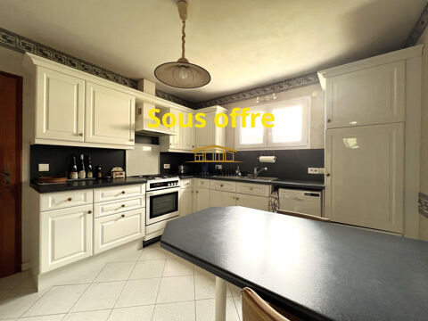   Maison F5 Maison - 5 pi�ce(s) - 125 m�