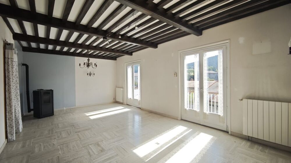 Maison familiale centre bourg