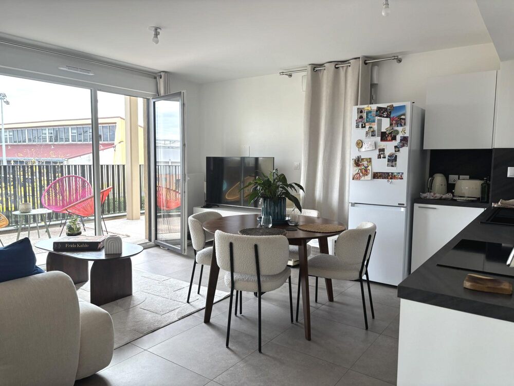 Location Appartement T3 récent avec terrasseet garage Corbas