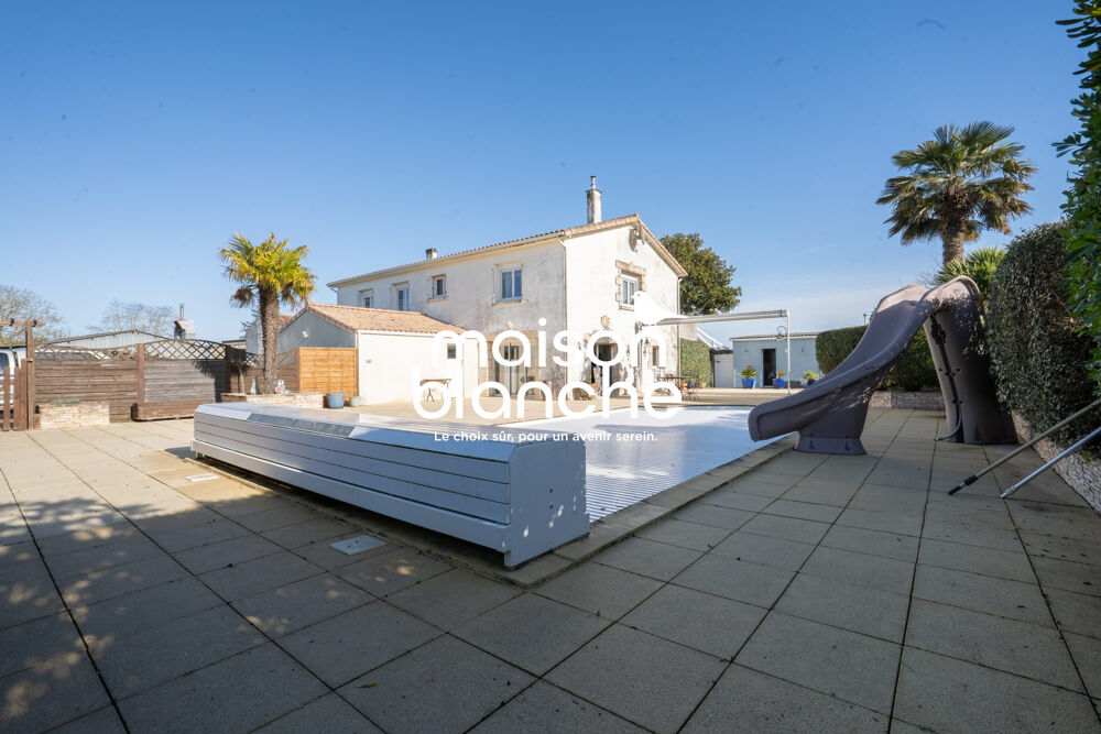 Vente Maison Grande Propriété à 5 mn de la mer Longeville-sur-mer