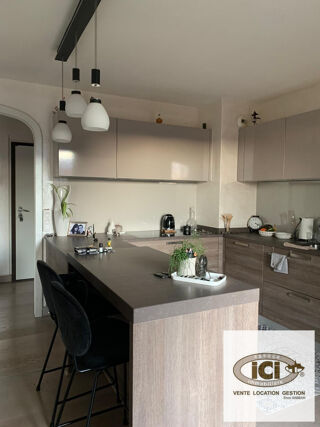  Appartement � vendre 4 pi�ces 83 m�