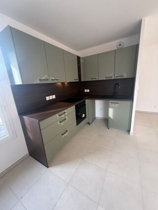  Appartement à louer 3 pièces 66 m²