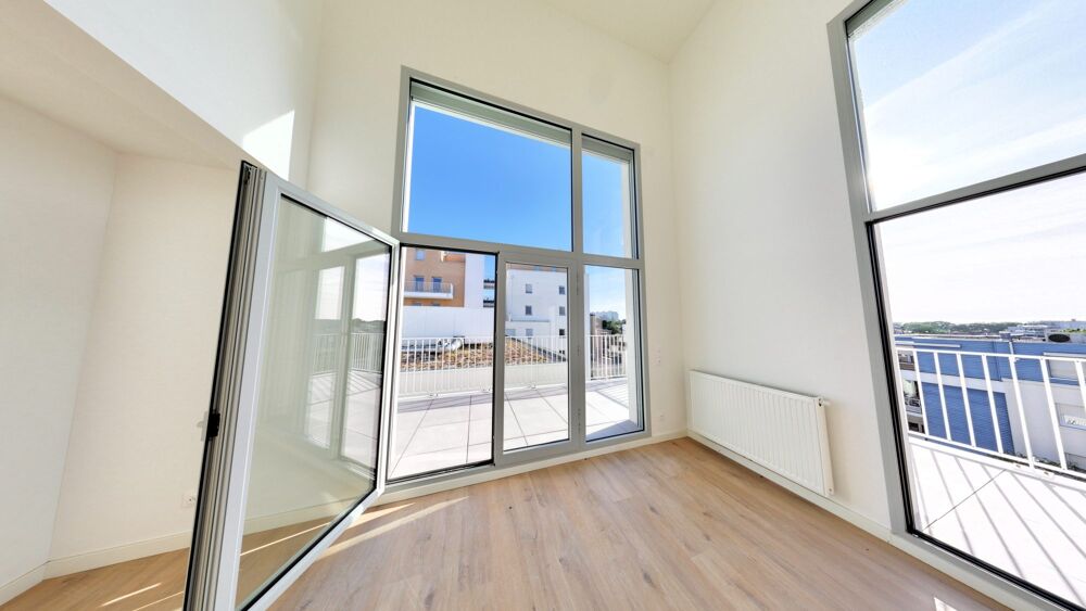 Vente Appartement Superbe duplex loft dernier étage triple expo / terrasse 30m2 La rochelle