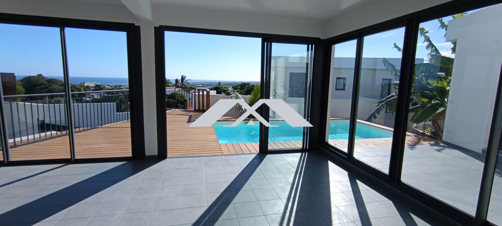 Location Maison St Pierre Villa 159 m² + piscine+ 120 m² garage Saint-pierre