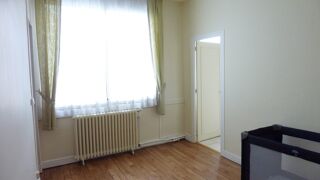  Appartement � louer 7 pi�ces 180 m�
