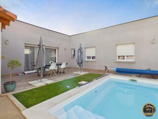  Maison  vendre 4 pices 107 m