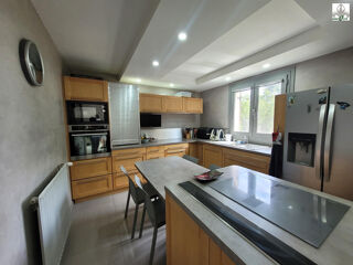  Maison à vendre 6 pièces 184 m²