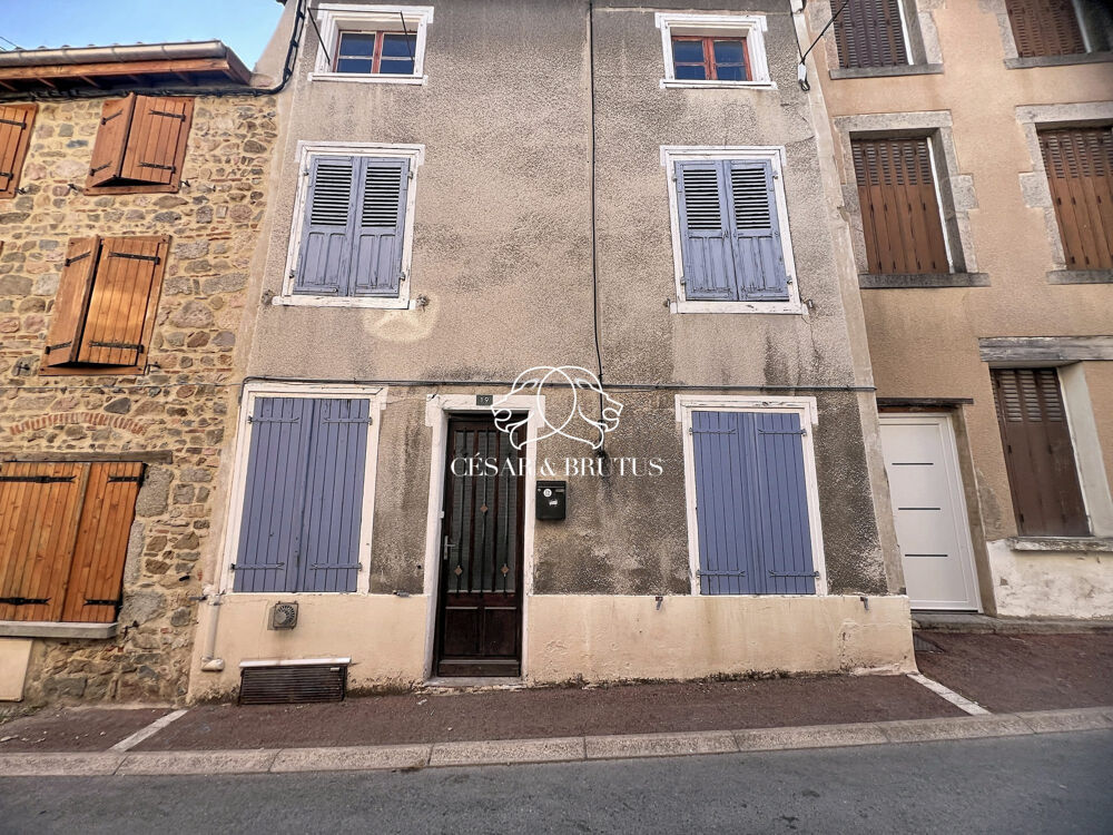 Maison de village atypique à Panissières