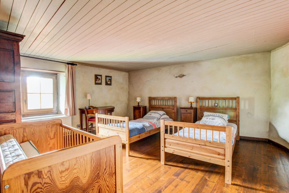 à vendre  Maison Prévessin-Moëns (01280)