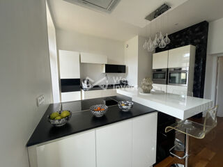  Maison à vendre 9 pièces 331 m²