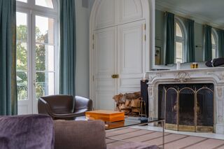  Propriété/château à vendre 15 + pièces 650 m²