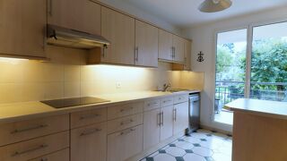  Appartement à louer 4 pièces 119 m²