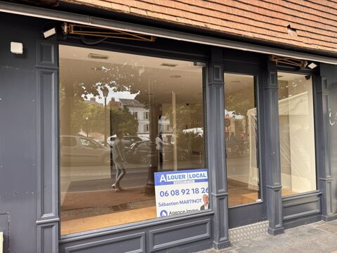 Local, boutique 1500 14600 Honfleur