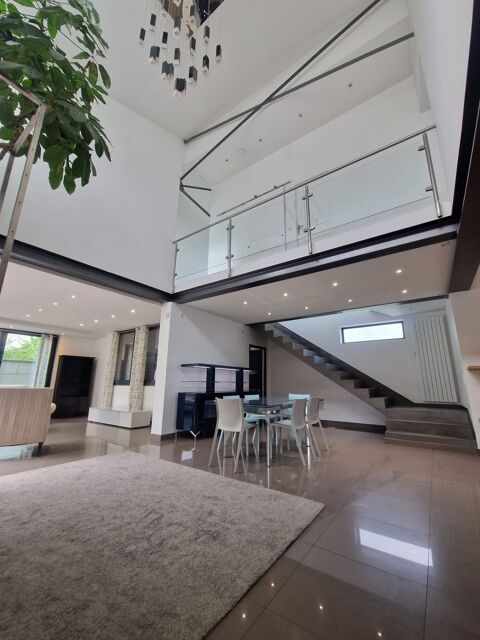  Maison � louer 6 pi�ces 185 m�