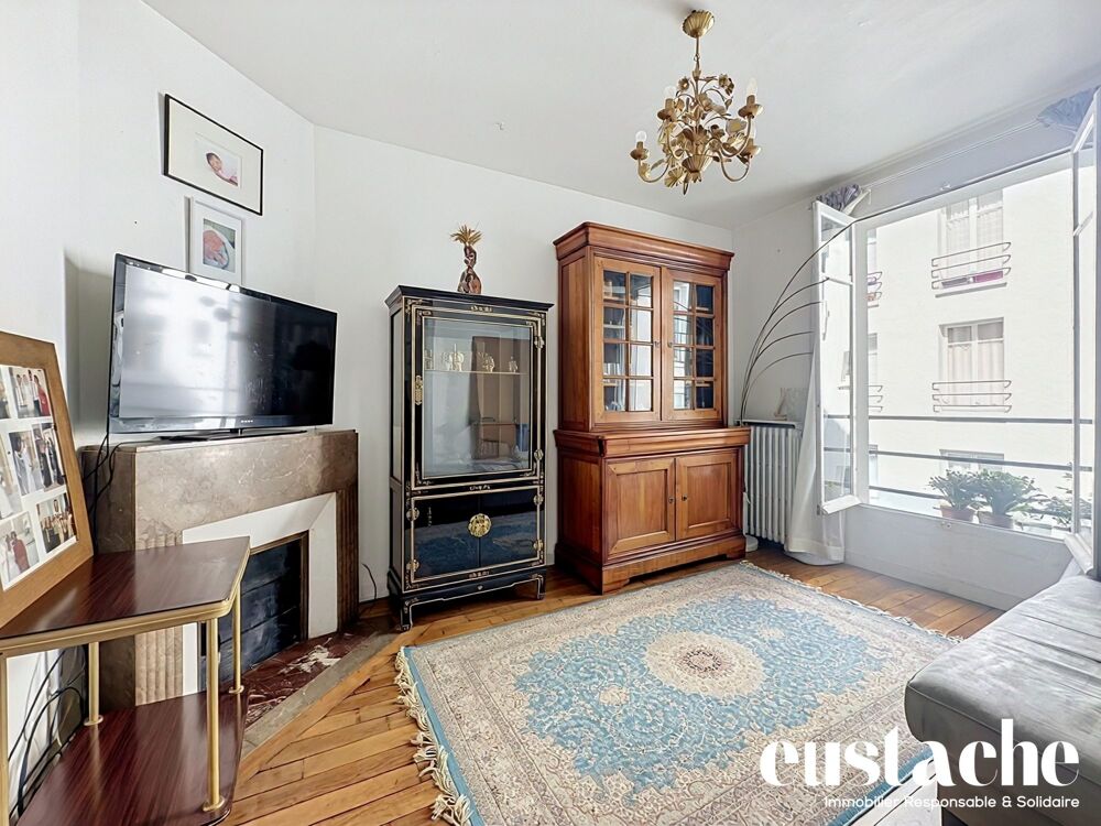 Vente Appartement 2 pièces sur cour en étage avec ascenseur Paris 20