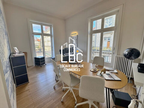   Nantes place Royale - Bureau 90 m² à louer 